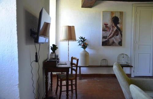 Corancy House | Chateau de Salorges - Chateau gite