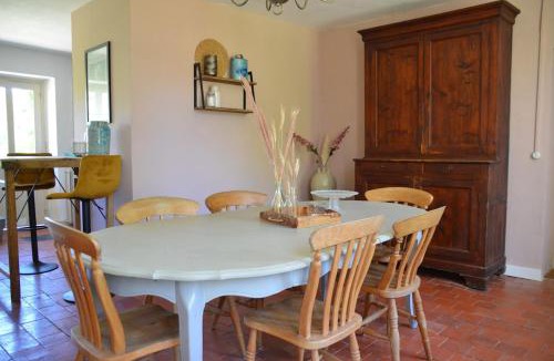 Corancy House | Chateau de Salorges - Chateau gite