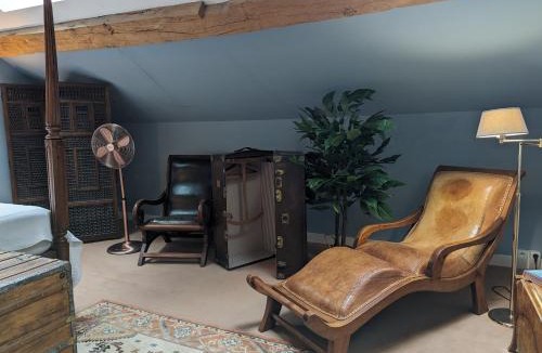 Revel House | Chateau de Thuries