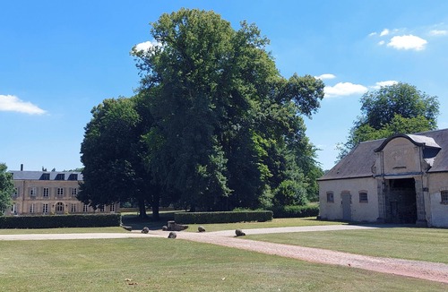 Gesnes-le-Gandelin House | Chateau de Vaux, between Alencon and Le Mans, 200 km from Paris