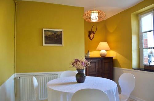 Yvre-l'Eveque House | Chateau de Vaux