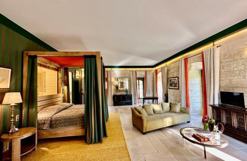 Saint-Regle Hotel | Chateau des Arpentis