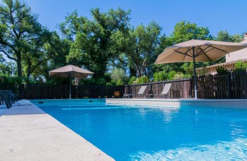 Le Cannet-des-Maures Villa | Chateau des Bertrands