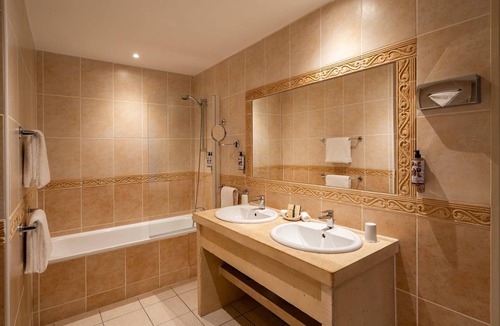 Couiza Hotel | Chateau des Ducs de Joyeuse, BW Signature Collection