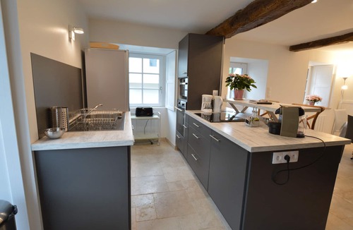 Chavagne Bed & Breakfast | Chateau des Fontenelles