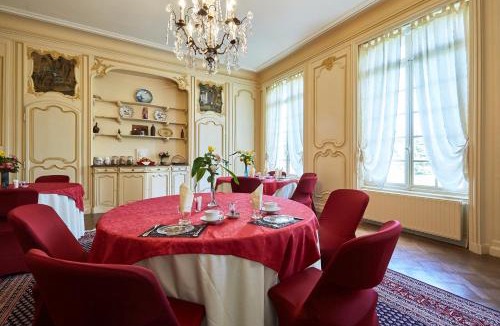 Barbeville Bed & Breakfast | Chateau des Monts