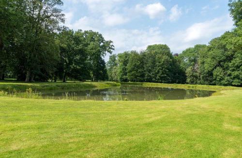 Cappelle-en-Pevele Villa | Chateau du Béron