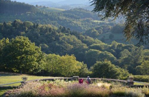 Pommare Bed & Breakfast | Chateau du Besset