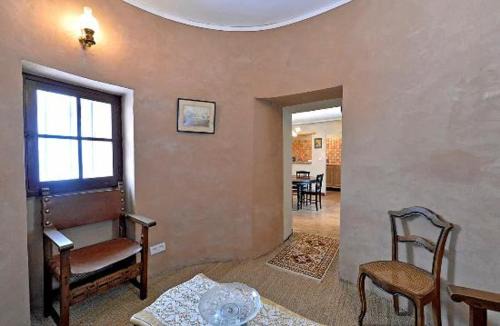 Montmaur Bed & Breakfast | Chateau du Terrail