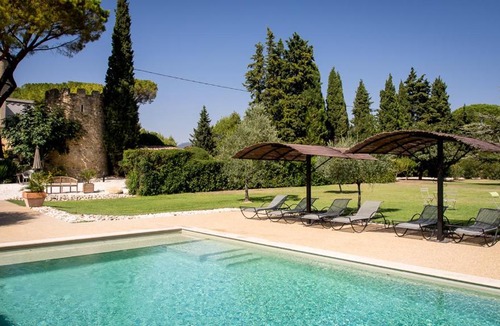 Loriol-du-Comtat Bed & Breakfast | Chateau Eydoux