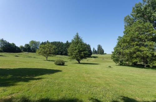 Beyssac House | Chateau Eyparsac