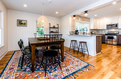 Buchanan House | Chateau five corners
