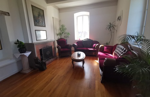 Saint-Genix-sur-Guiers Bed & Breakfast | Chateau de Saint-Genix