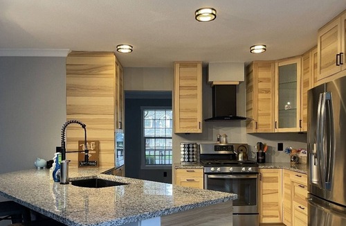 Graham House | Chateau Graham w/hot-tub