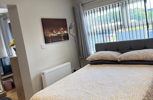 Liverpool House | Chateau Julie