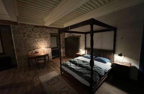 Saint-Hilaire-le-Chateau Bed & Breakfast | Chateau La Chassagne