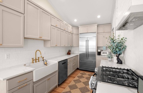 West Seattle Villa | Chateau La Mer