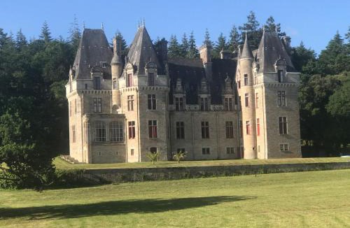 Renac House | Chateau LE BROSSAY