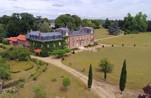 Chevrieres Bed & Breakfast | Chateau le Quesnoy