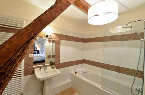 Chevrieres Bed & Breakfast | Chateau le Quesnoy