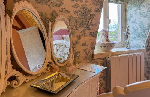 Saint-Just-le-Martel Hotel | Chateau les Villettes