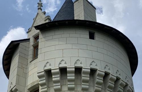 Les-Trois-Moutiers Bed & Breakfast | Chateau Manoir de Chandoiseau