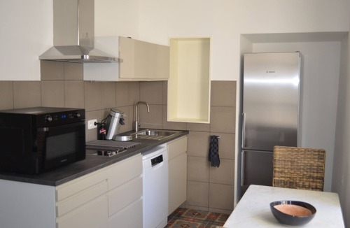 Cesseras Apartment | Chateau Marcel's Picpoul studio