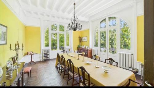 Albefeuille-Lagarde Bed & Breakfast | Chateau Mezger