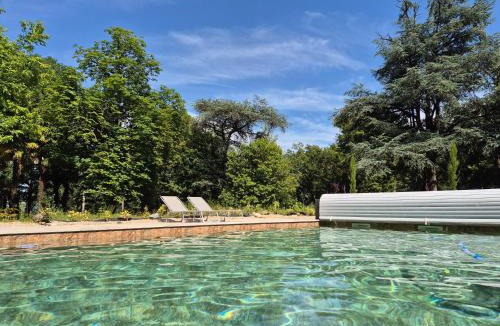 Albefeuille-Lagarde Bed & Breakfast | Chateau Mezger