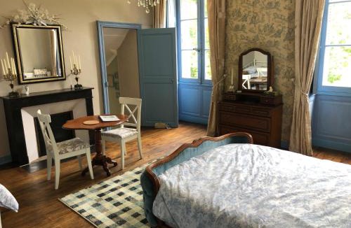 Villiers Bed & Breakfast | Chateau Morinerie