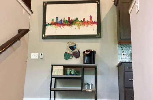 Buena Vista House | Chateau on Monroe: 5-Star Oasis Sleeps 12 – Unique Nashville Stay Near Downtown