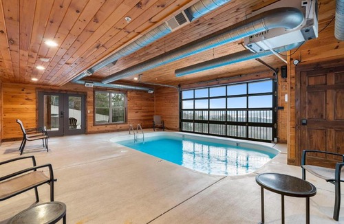 Table Rock House | Chateau on the Cove