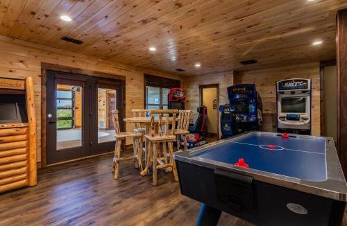 Table Rock House | Chateau on the Cove