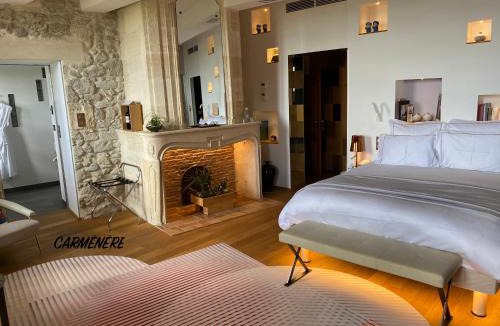 Saint-Martin-du-Bois Bed & Breakfast | Chateau Prieure Marquet