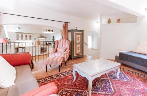 Tourtour Apartment | Chateau Puget