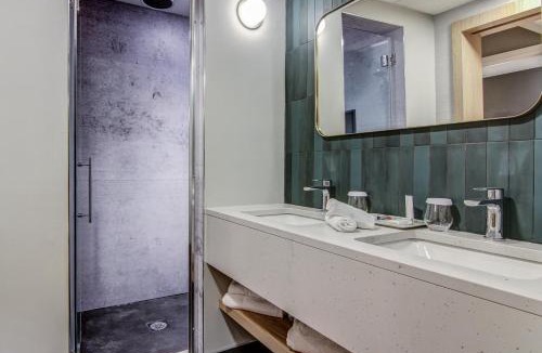 Roberval Hotel | Chateau Roberval