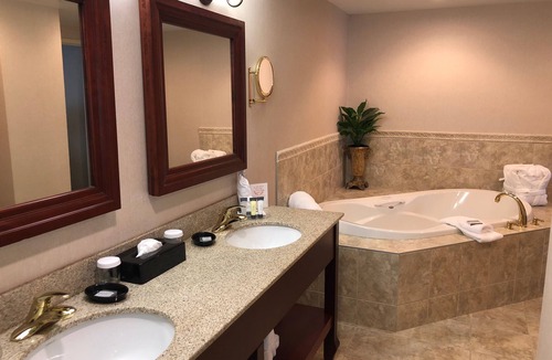 Saint John Hotel | Chateau Saint John Trademark Collection by Wyndham