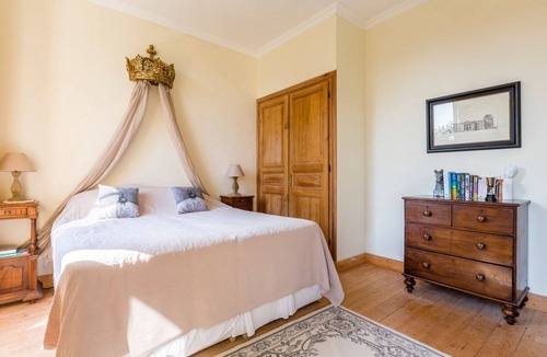 Puymiclan Other | Chateau Seyches - Five Bedroom Castle, Sleeps 10