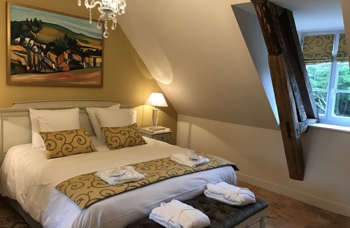 Jarze Hotel | Chateau Vary