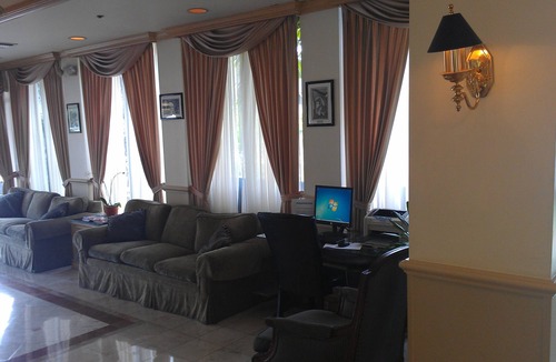 Douglas Hotel | Chateaubleau Hotel
