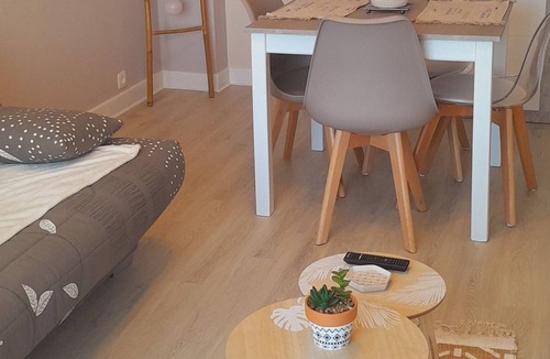 Chateauroux Apartment | Chateauroux: beautiful apartment with balcony