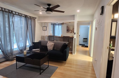 Timmins Cottage | Chateaus Laidlaw.