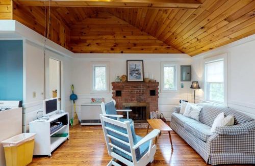 South Chatham House | Chatham Charm