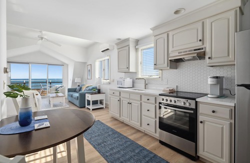 South Chatham Hotel | Chatham Tides