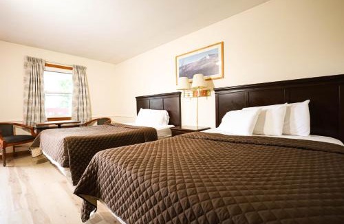 Old Chatham Hotel | Chatham Travel Lodge