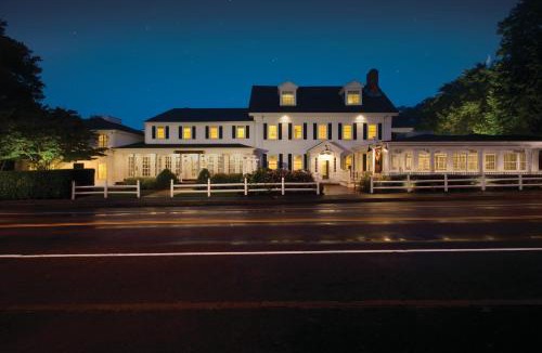Chatham Hotel | Chatham Wayside Inn