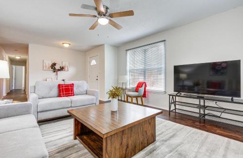 Chatom House | Chatom Retreat w/Furnished Deck & Wooded Views!