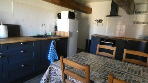 Chatelraould-Saint-Louvent Apartment | Chatrou