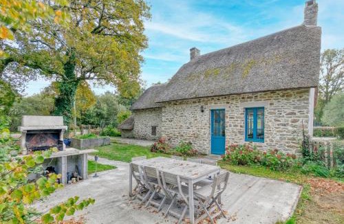 Saint-Lyphard House | Chaumière De La Butte