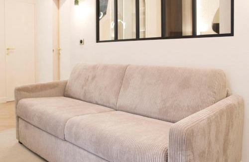 Belleville Apartment | Chaumont Paris Suite